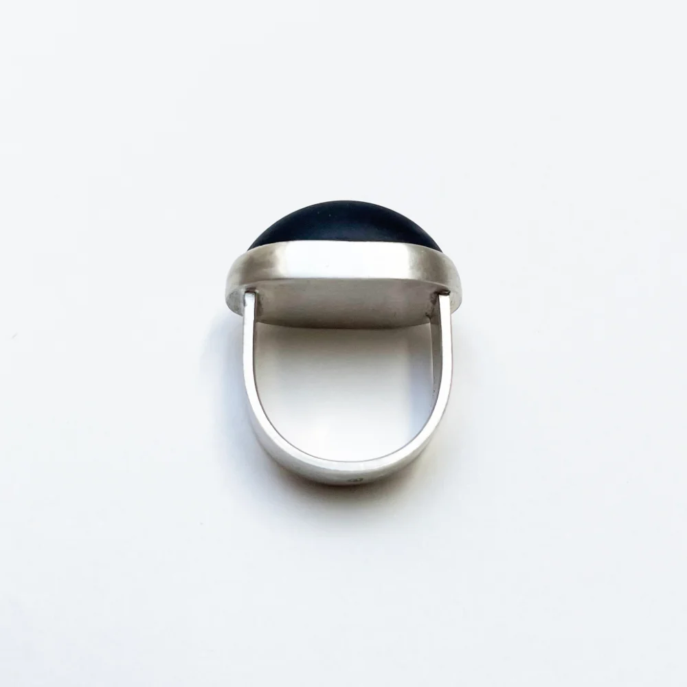 EM_25_minimal_04-2