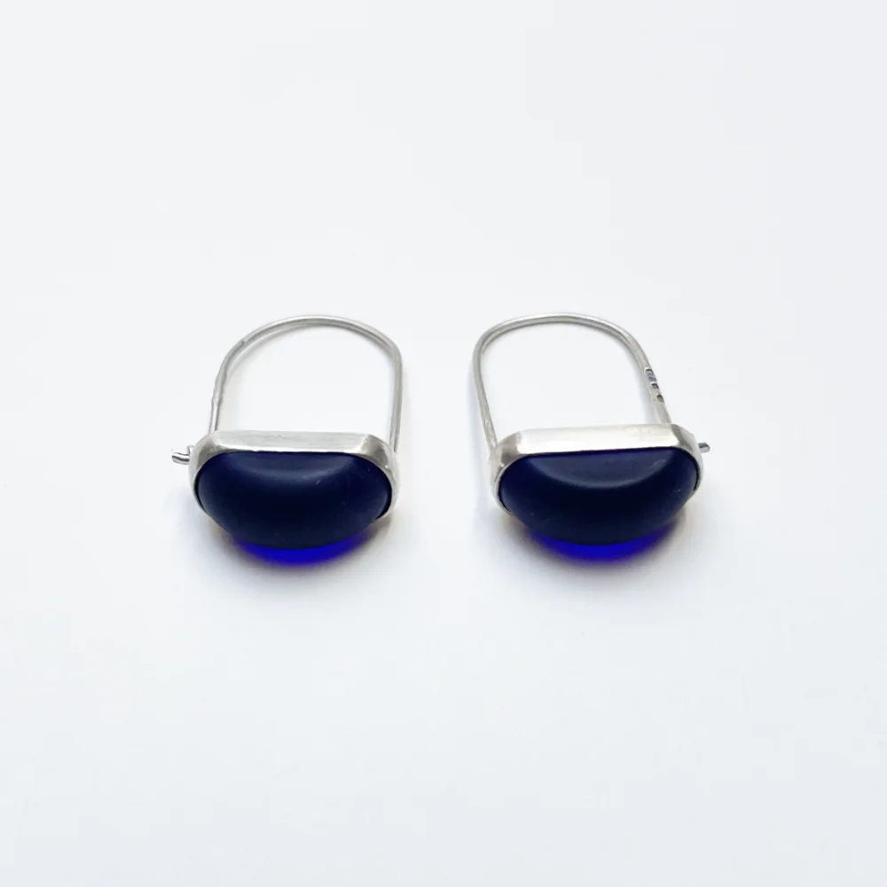 EM_25_minimal_07-3